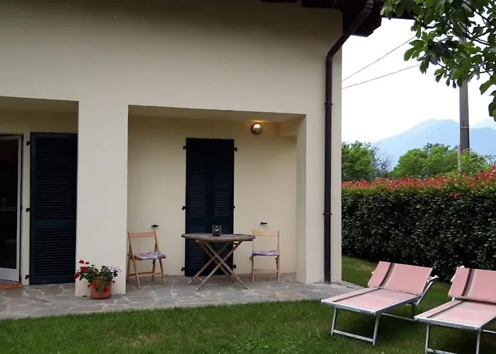 Сasa de vacaciones Casa San Luigi Con Piscina