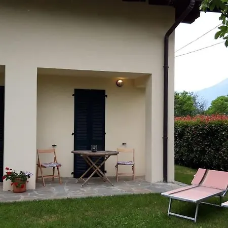 Feriehus Casa San Luigi Con Piscina